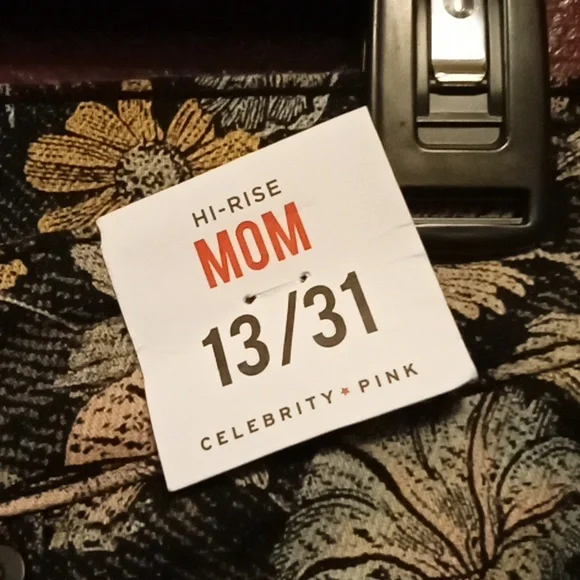 Celebrity pink jeans - Picture 6 of 8